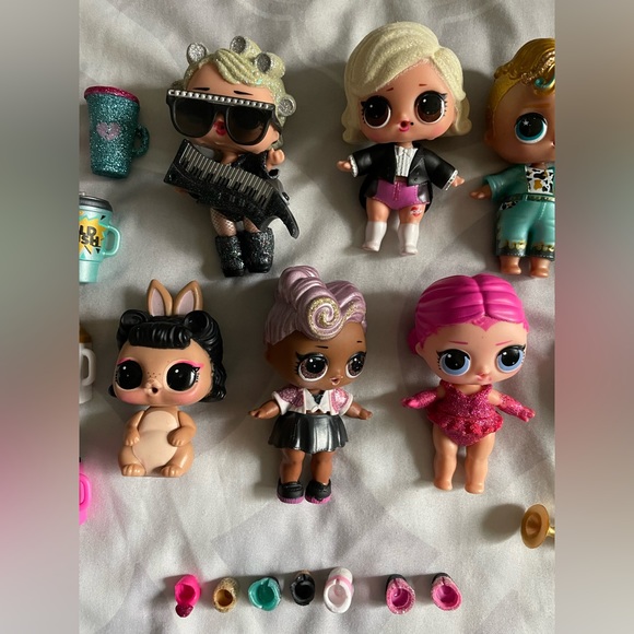 L.O.L. Surprise Dolls and Accessories - Picture 3 of 6